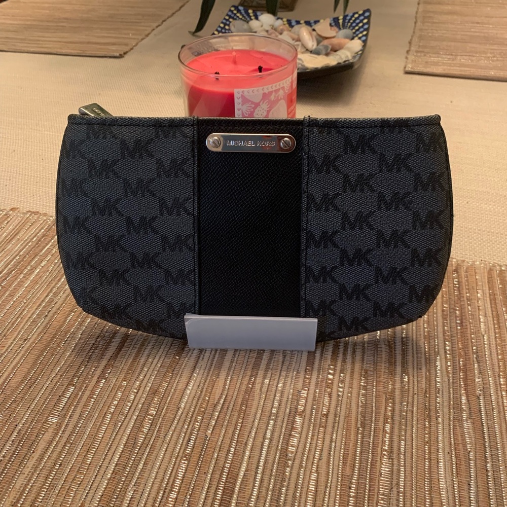 NWOT Michael Kors Cambodia belt bag